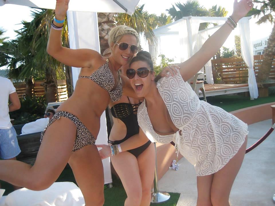 25P Facebook holiday pics