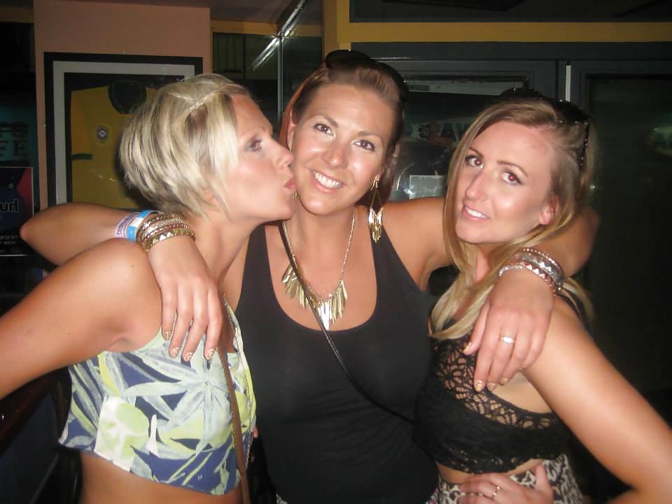 25P Facebook holiday pics