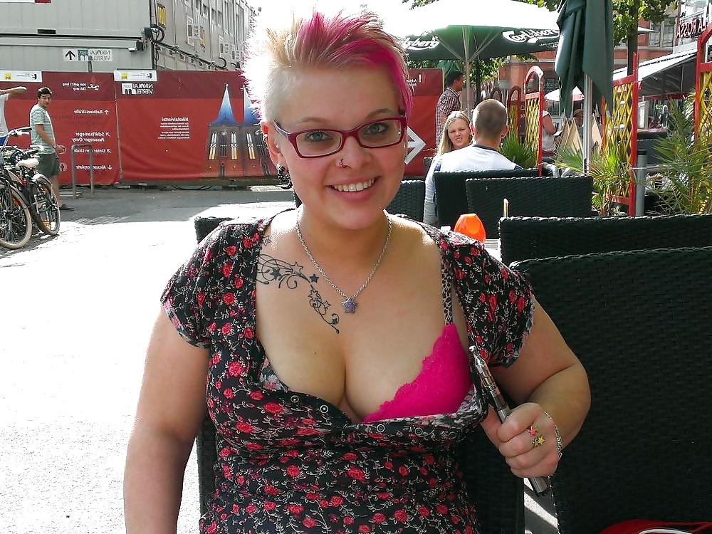 15P My sexy Friend Thessa 21 Years old