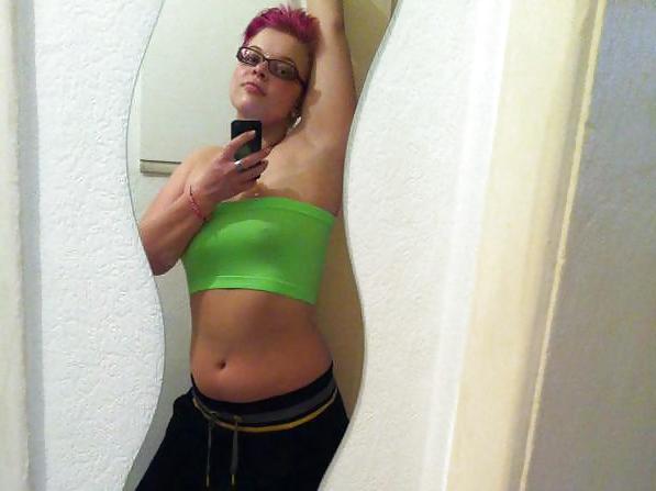15P My sexy Friend Thessa 21 Years old