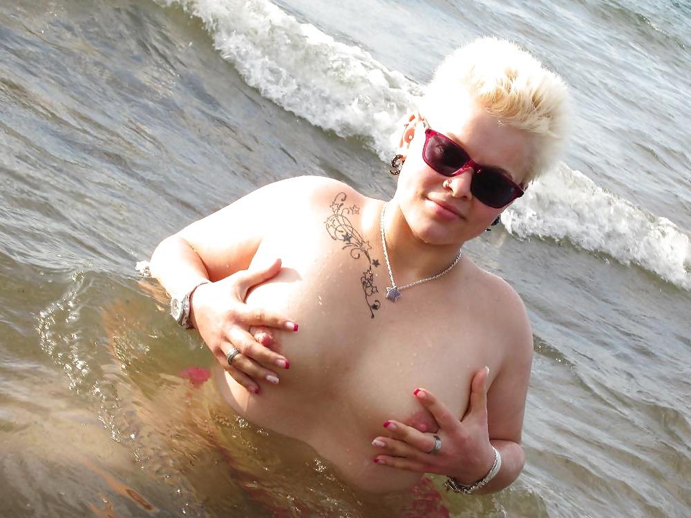 15P My sexy Friend Thessa 21 Years old