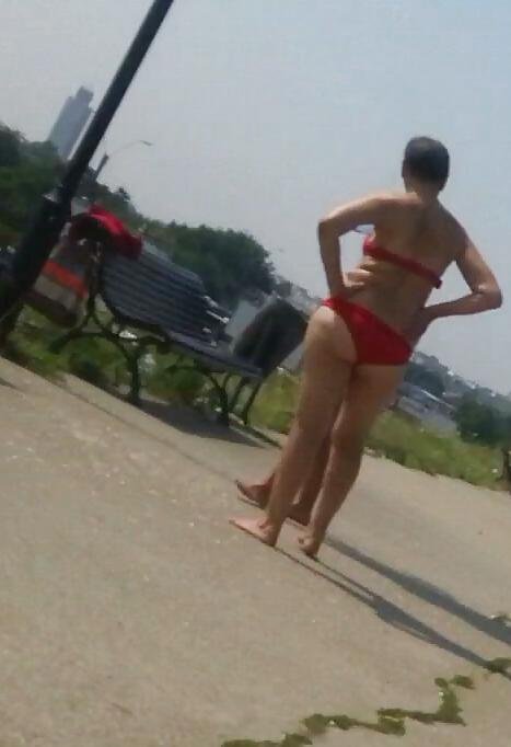 9P Spy old + young in beach romanian