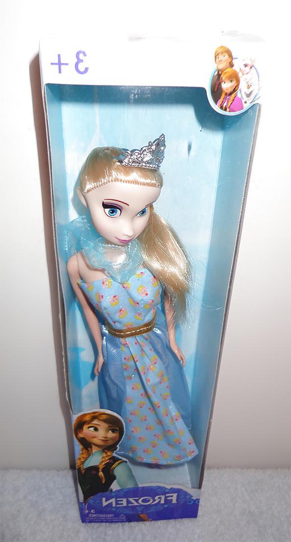 25P Frozen Doll