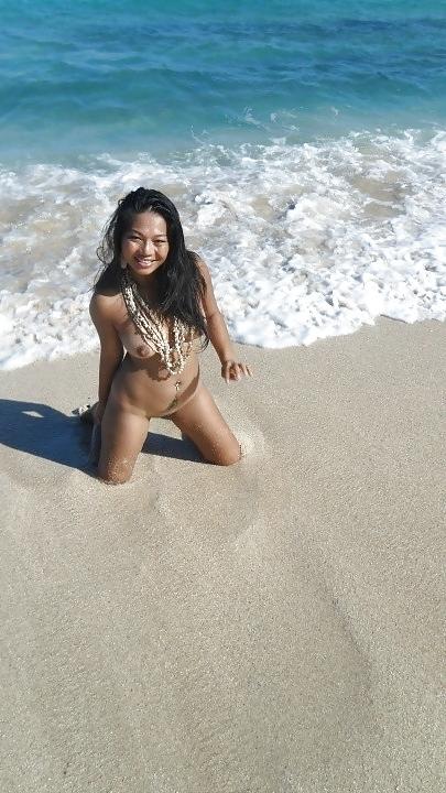 25P Thai Hooker on holiday