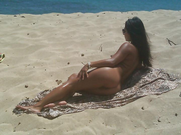 25P Thai Hooker on holiday