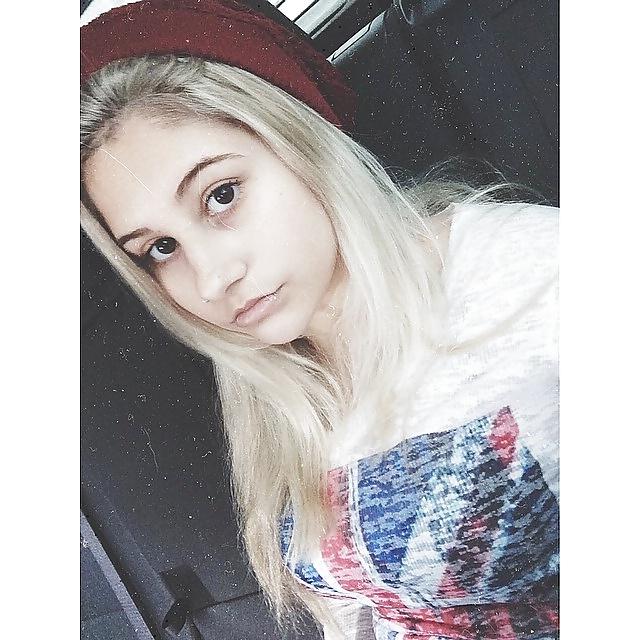 23P Facebook Friend - Marcela