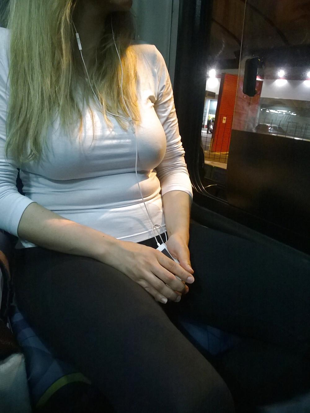 17P SDRUWS2 - BLONDE NIPPLES X-RAY