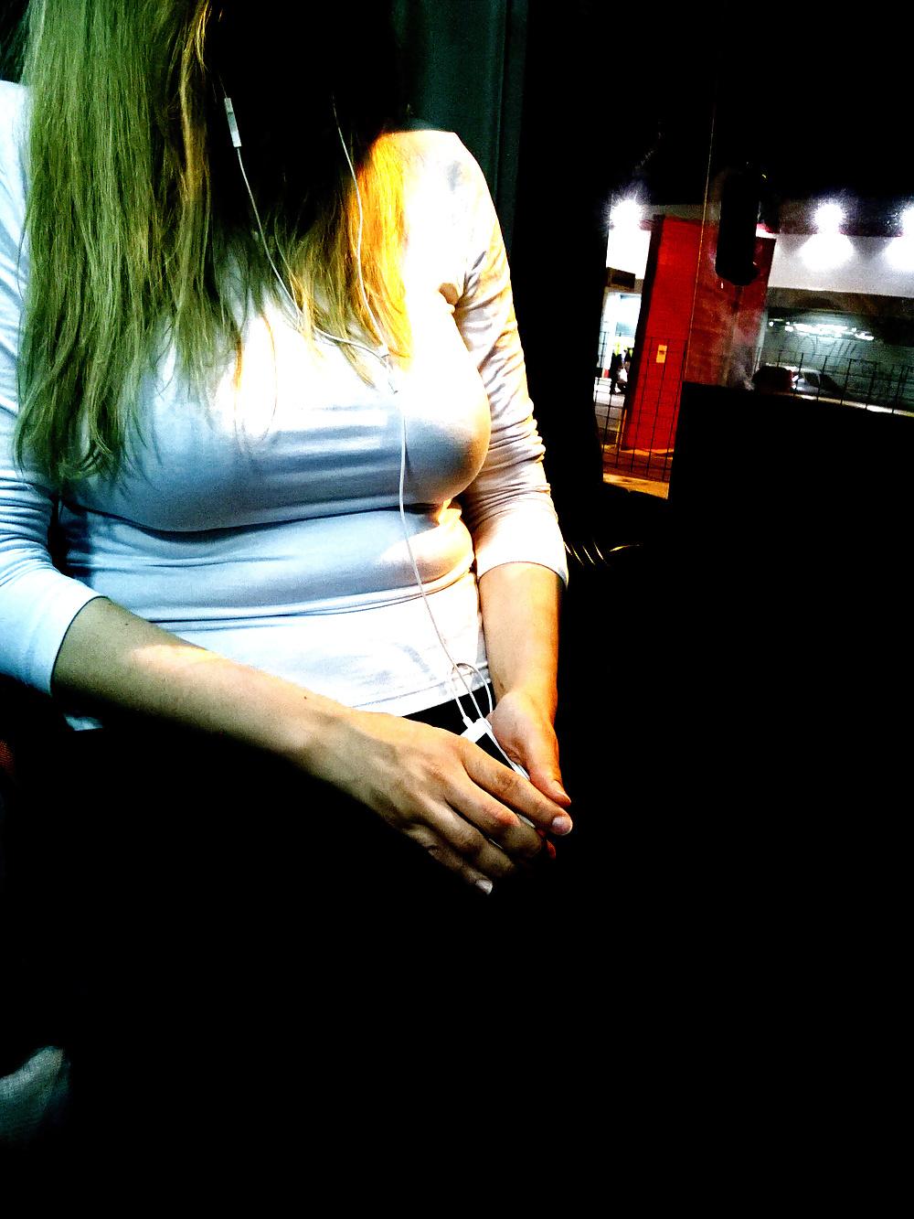 17P SDRUWS2 - BLONDE NIPPLES X-RAY