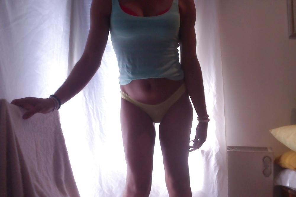 25P Bedroom superstar