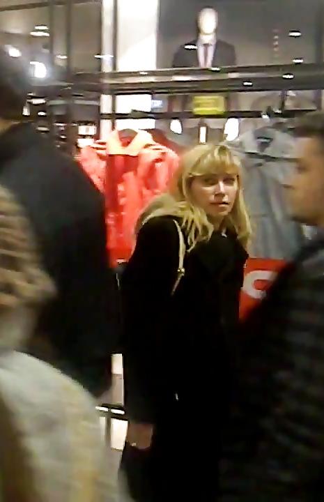 22P Spy mall and supermarket romanian
