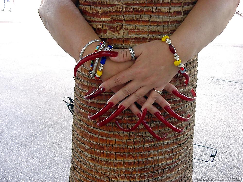 18P LONG NAILS PIC....July
