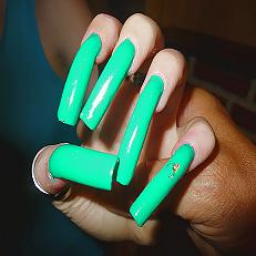 18P LONG NAILS PIC....July