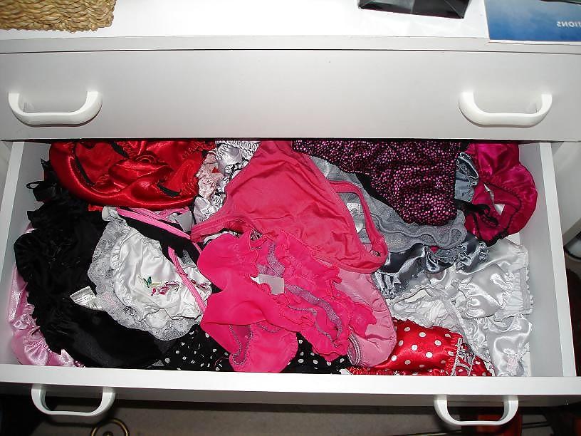 25P Home and friends panties cum