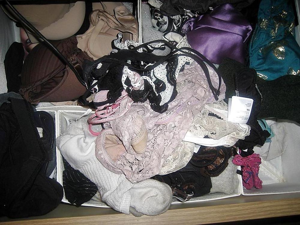 25P Home and friends panties cum