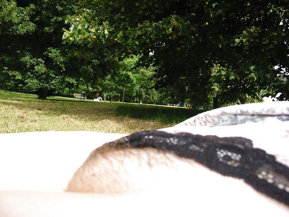 24P Showing off Her Thong in The park