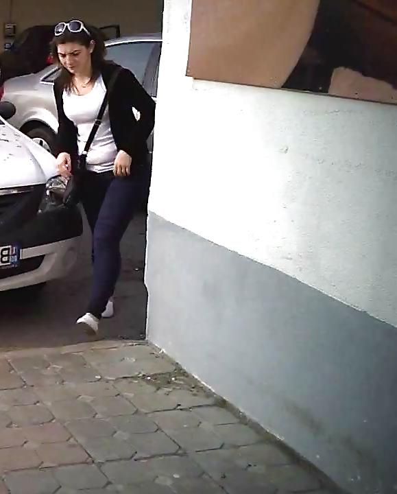 18P Spy street old + young romanian