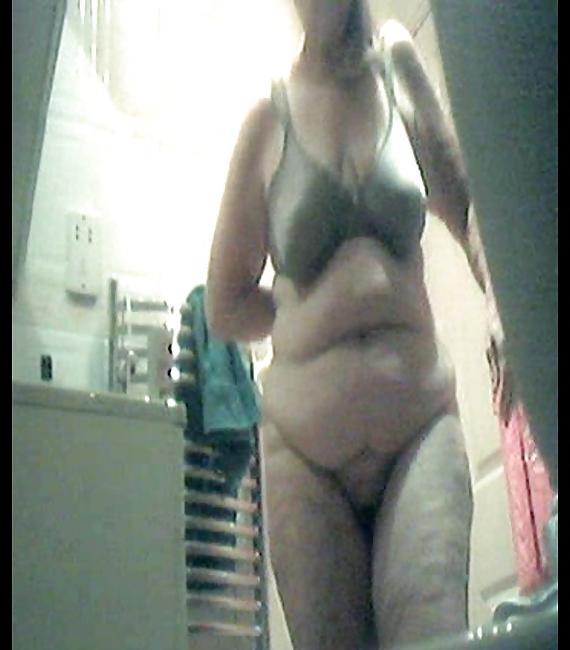 7P Bbw wife spy cam shots
