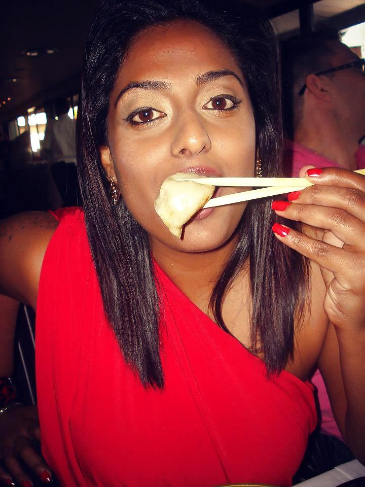6P Fat juicy cunt.. smooth asshole