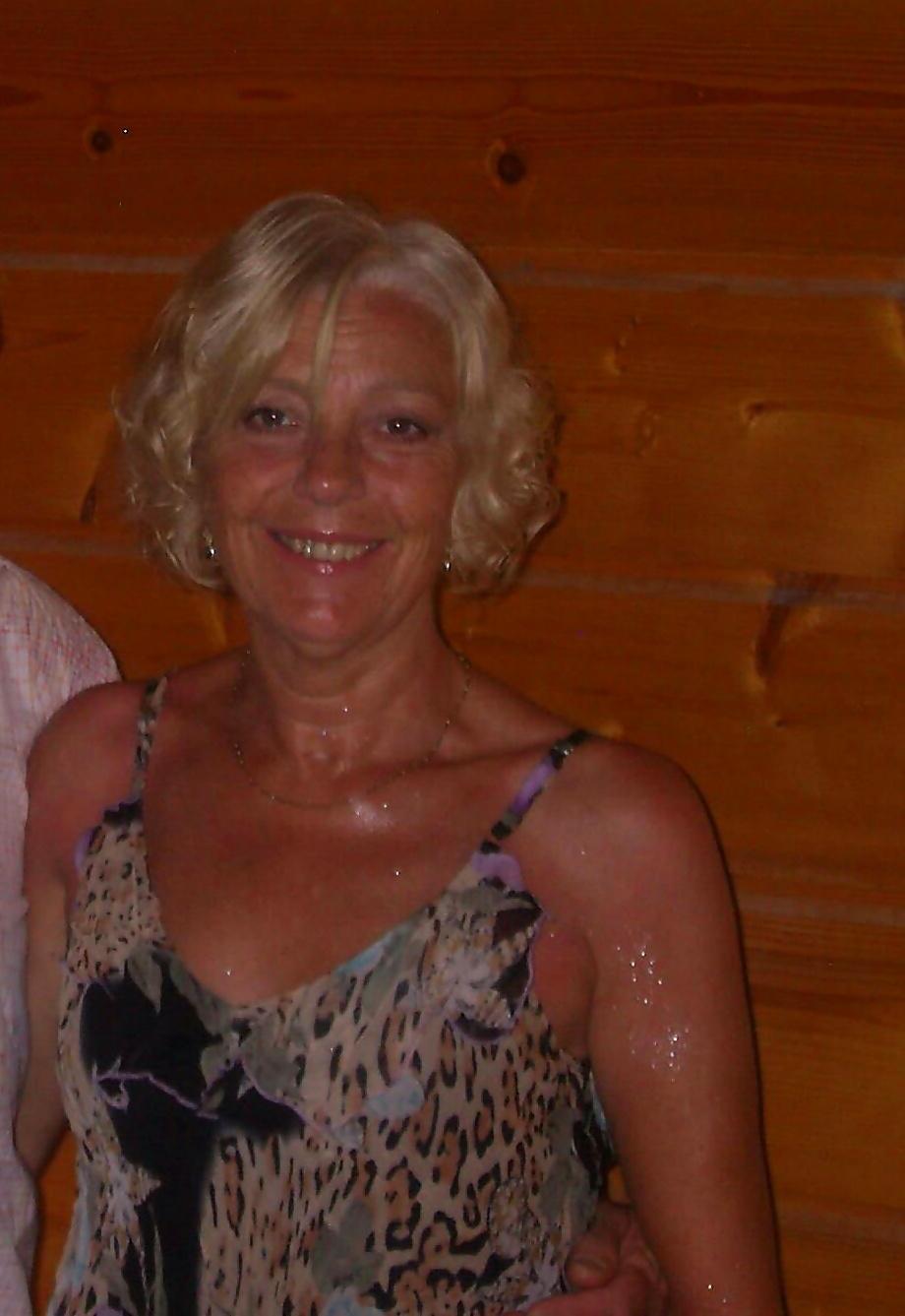 25P C.B (Sexy Granny as a commenter on the other gallery said).