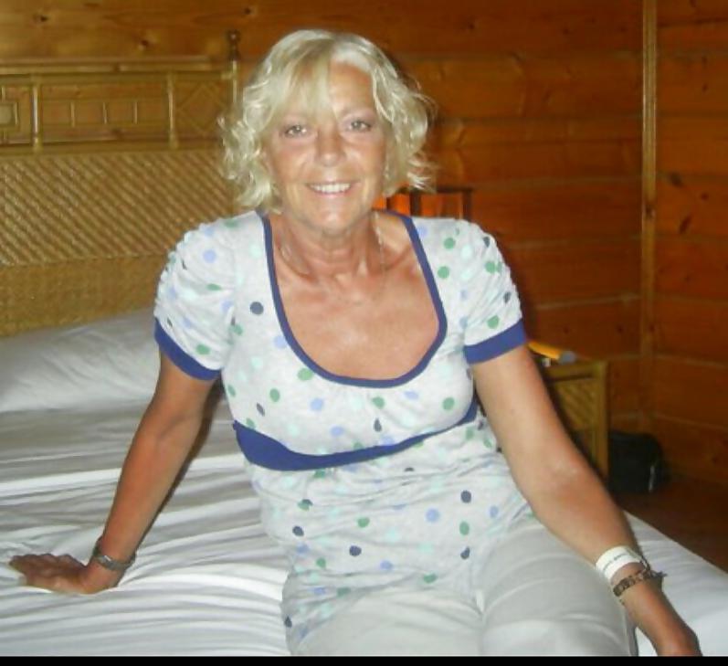 25P C.B (Sexy Granny as a commenter on the other gallery said).