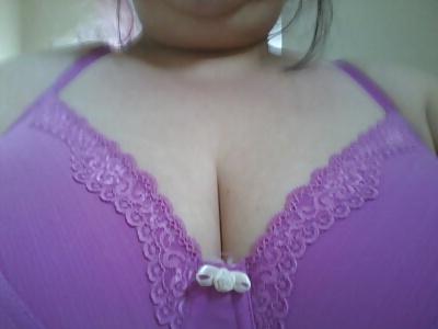4P Buxom Belfast girl