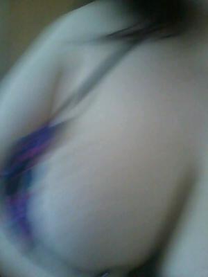 4P Buxom Belfast girl