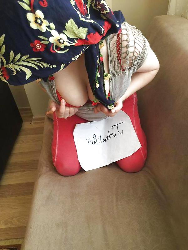 25P Turkish moms at home