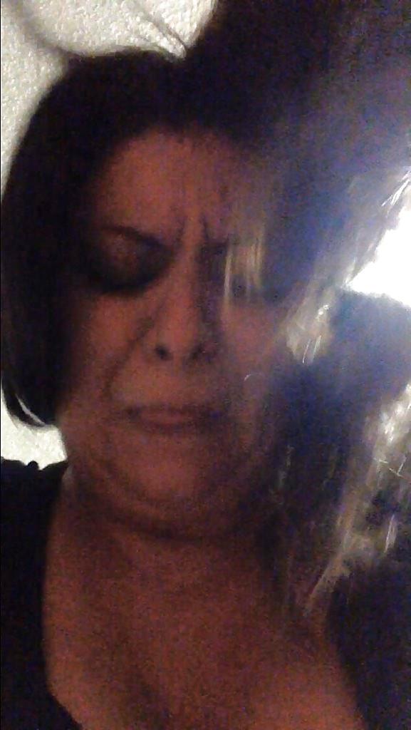 25P Turkish moms at home