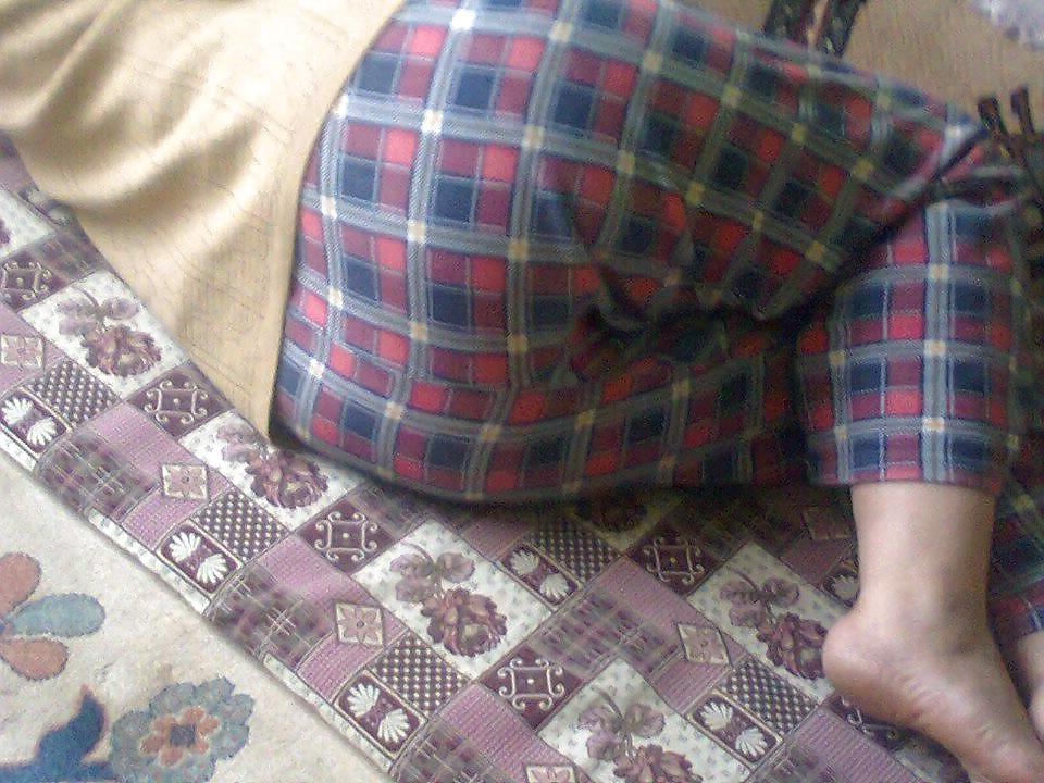 25P Turkish moms at home
