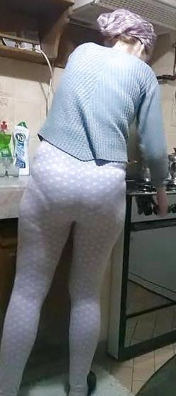 25P Turkish moms at home