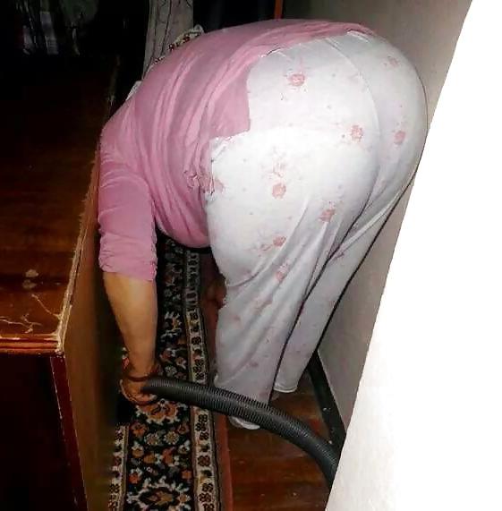 25P Turkish moms at home