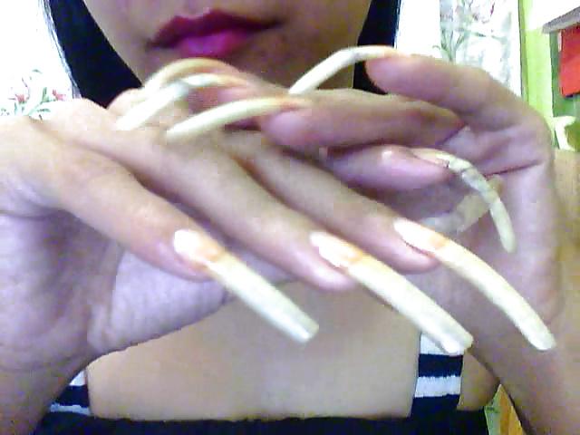 25P Some Long -Fingernail Pic.....