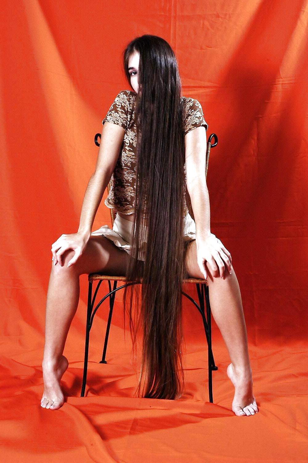 16P Beautiful Teen With Insanely Long Hair - 01