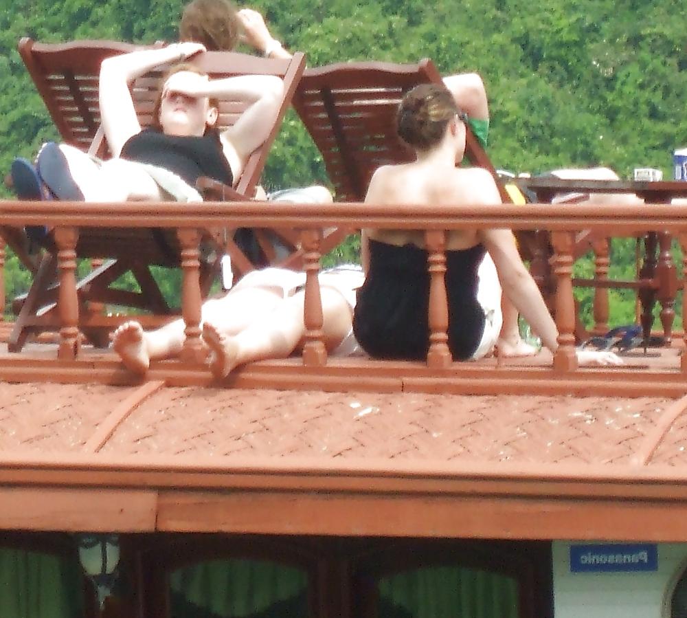6P Public Voyeur 2