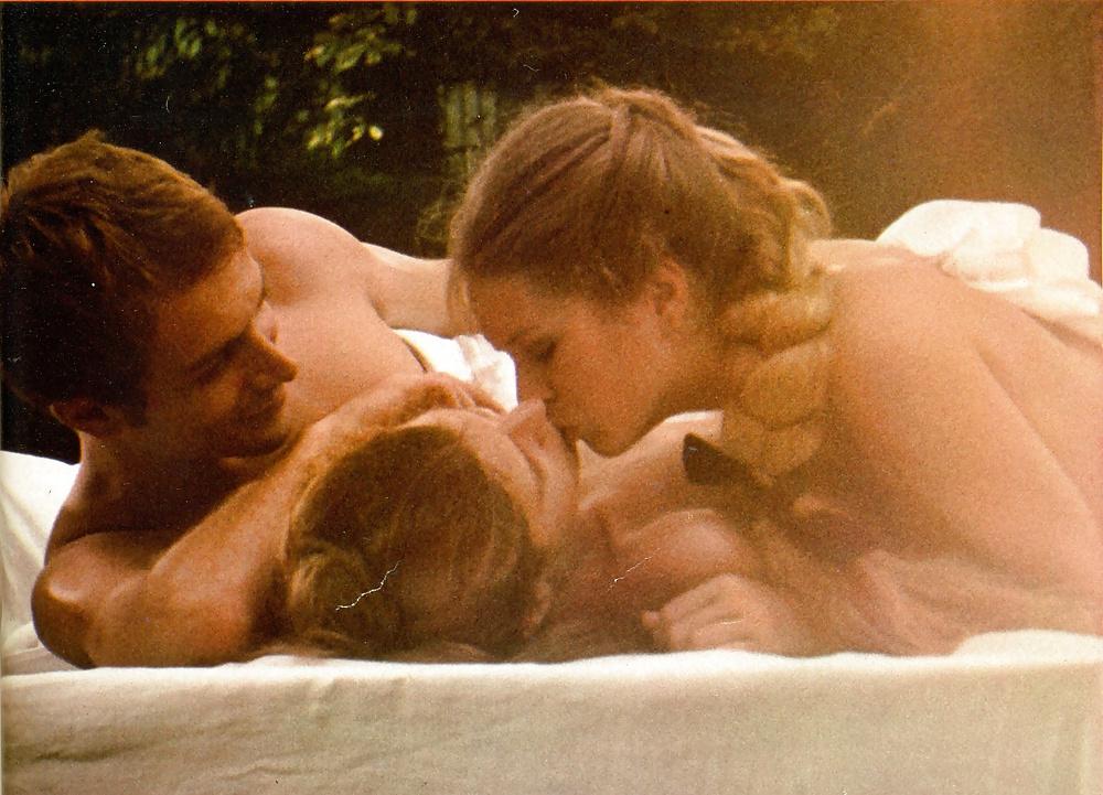 25P Retro Hermaphrodite Pics
