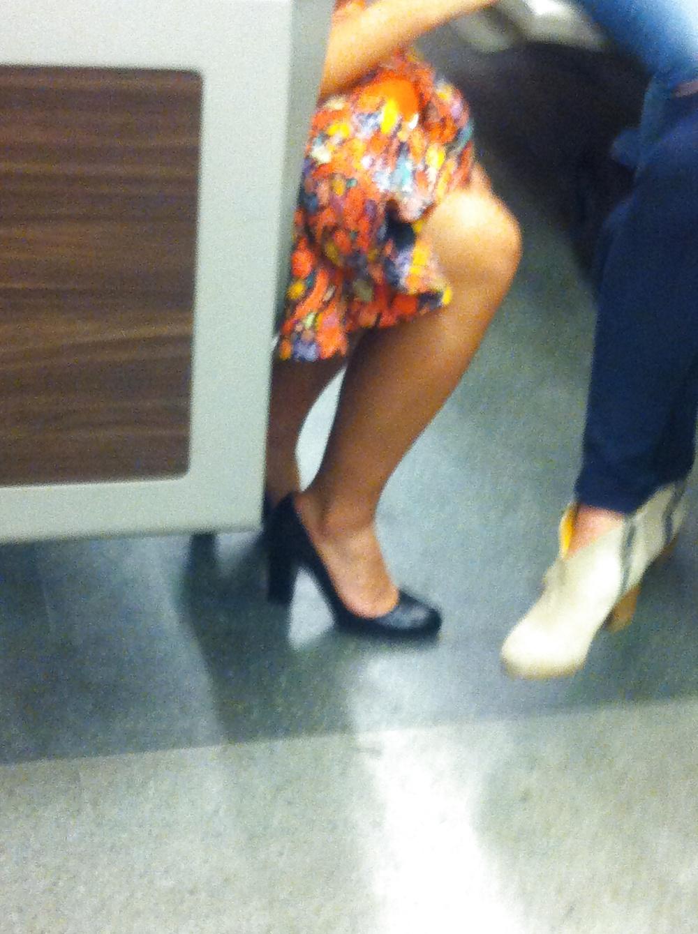 6P Hot brunette with sexy legs