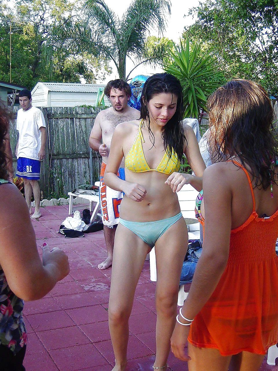 25P Candid Teen Bikini Cameltoe II