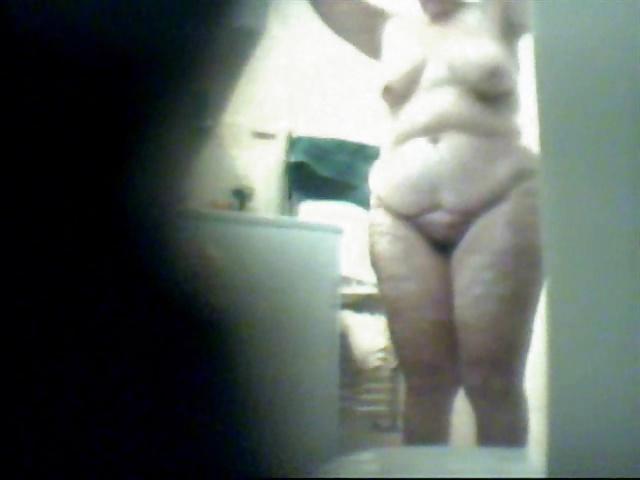 7P Hidden cam wife