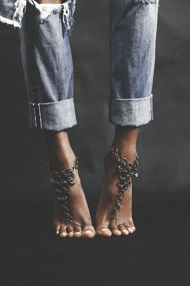 25P Feet lovers.... 