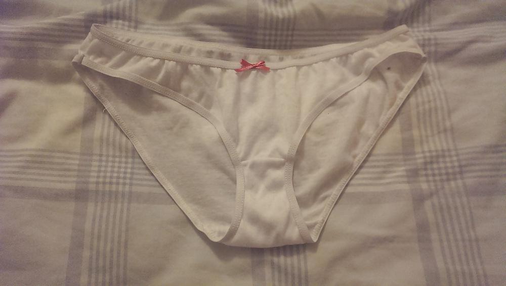 25P A friend's wife (and her lingerie)