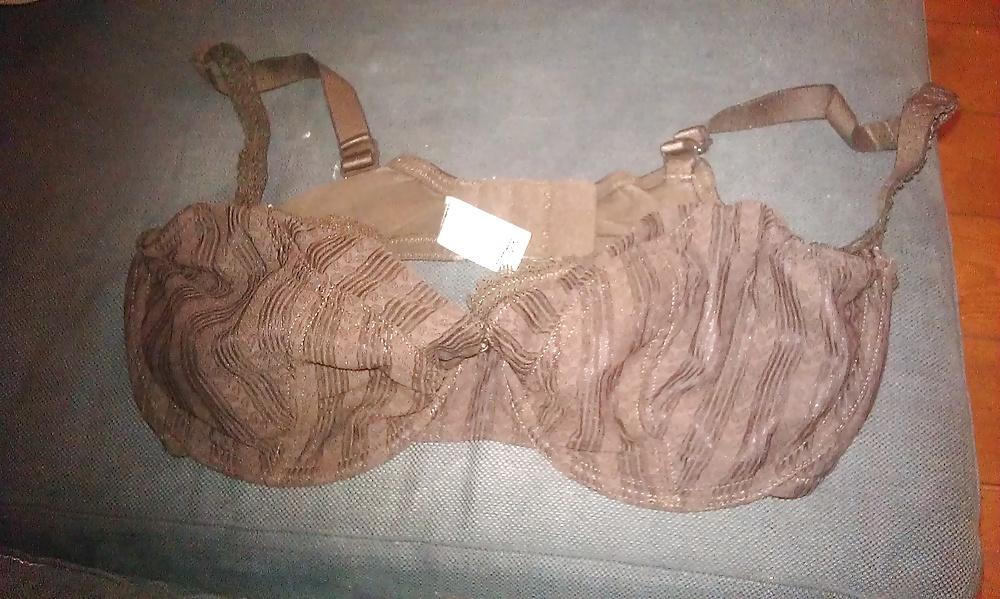 25P A friend's wife (and her lingerie)