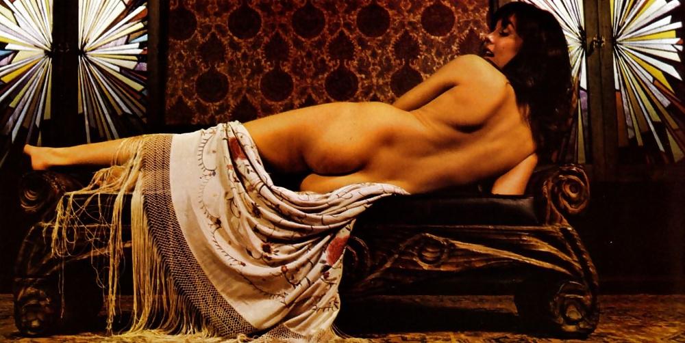 25P Celebrities in the Buff
