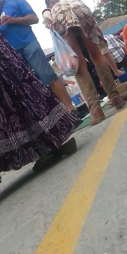 16P Upskirt romanian