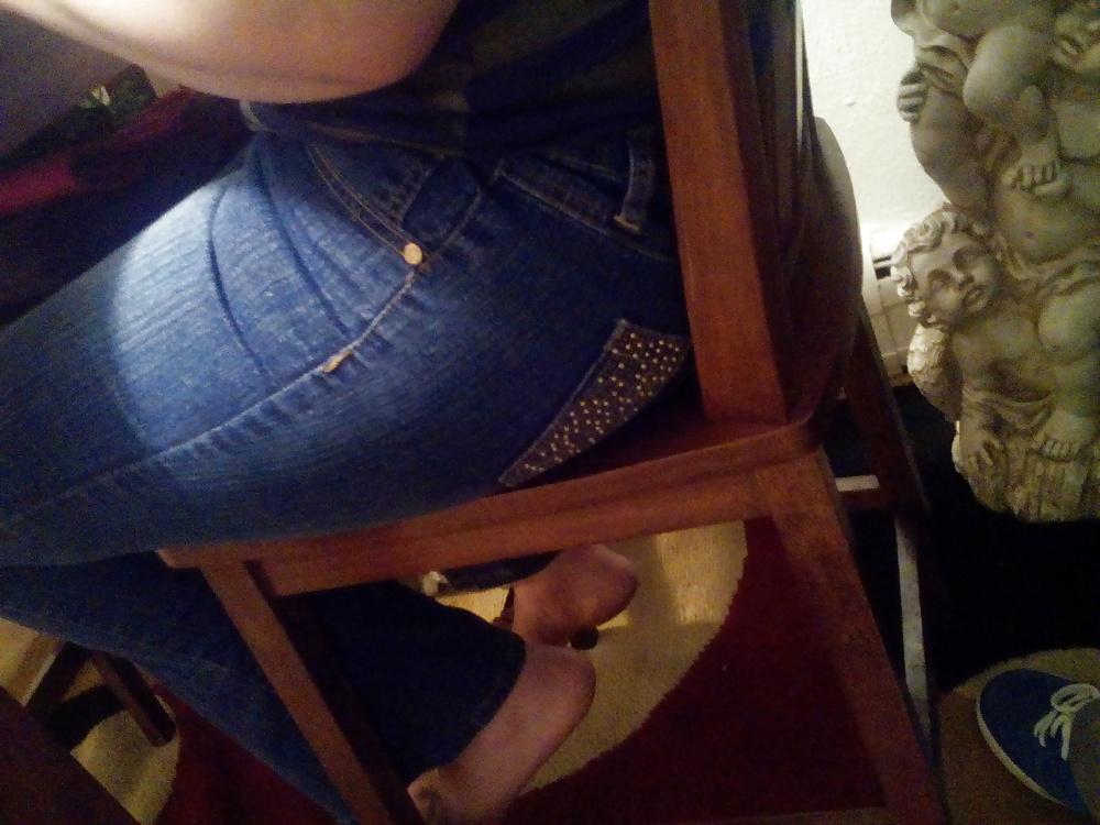 20P Down blouse & Tight Jeans 