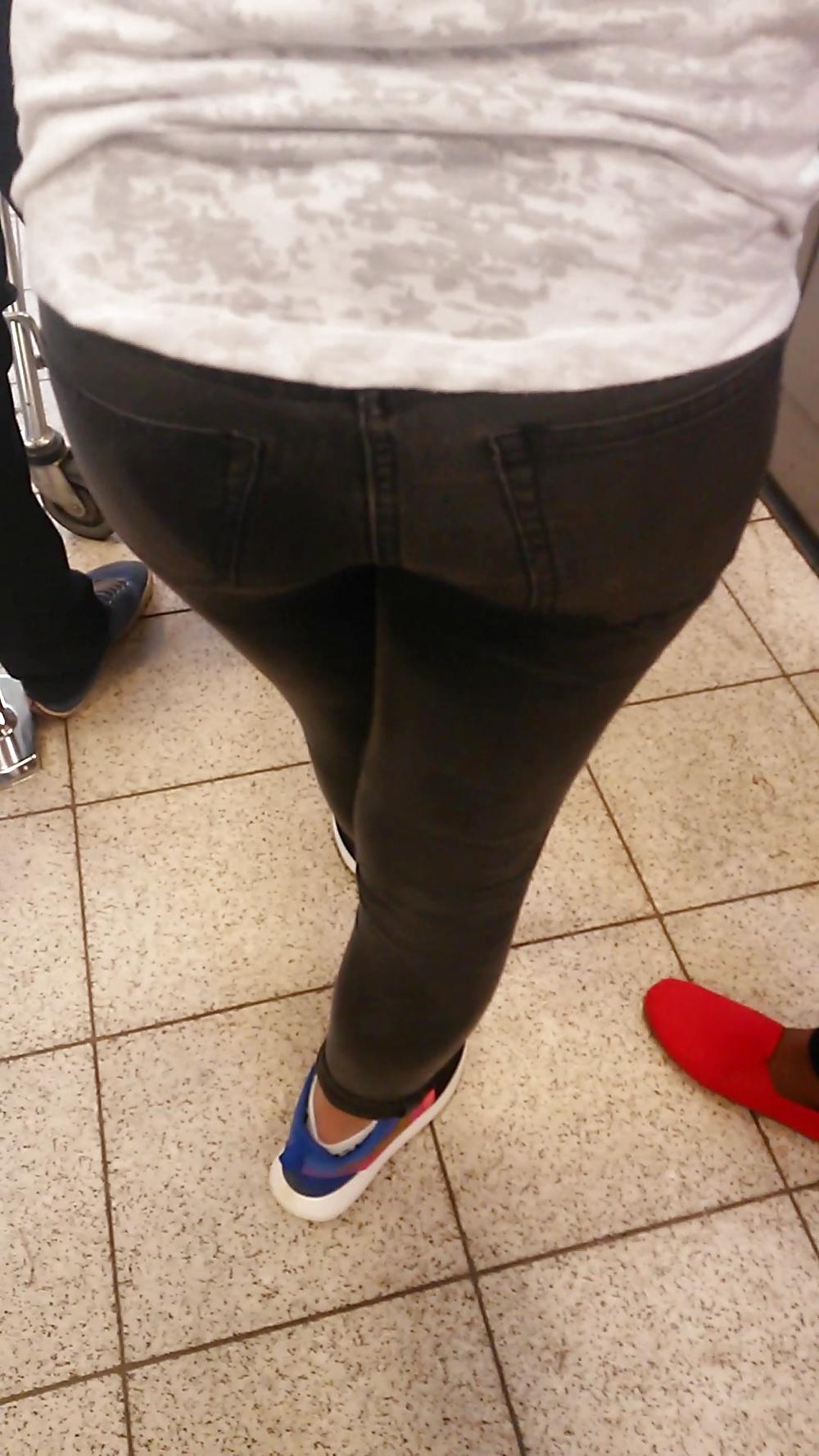 9P Jeans Ass Voyeur 2