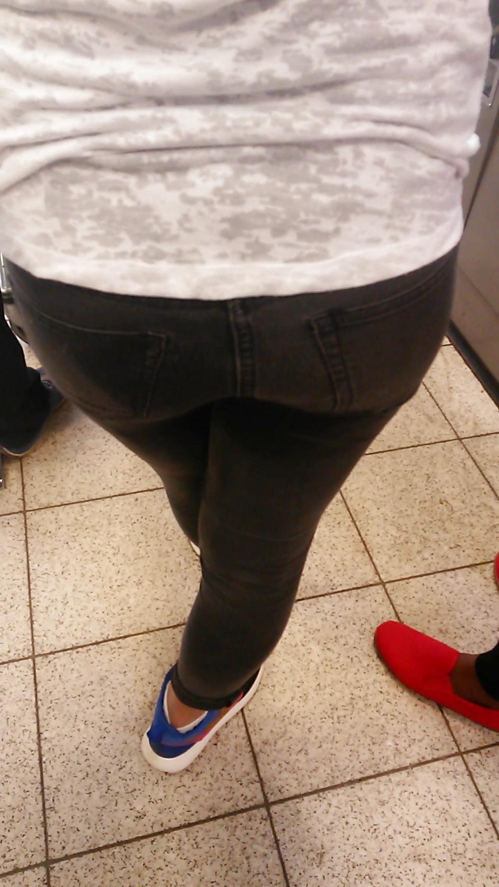 9P Jeans Ass Voyeur 2