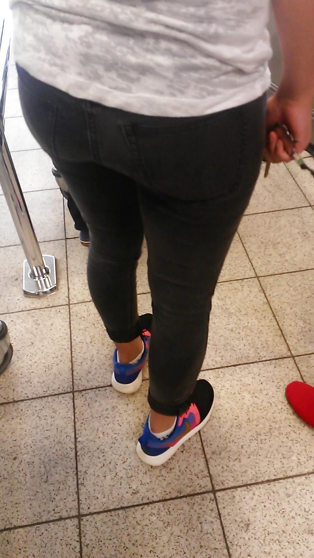9P Jeans Ass Voyeur 2