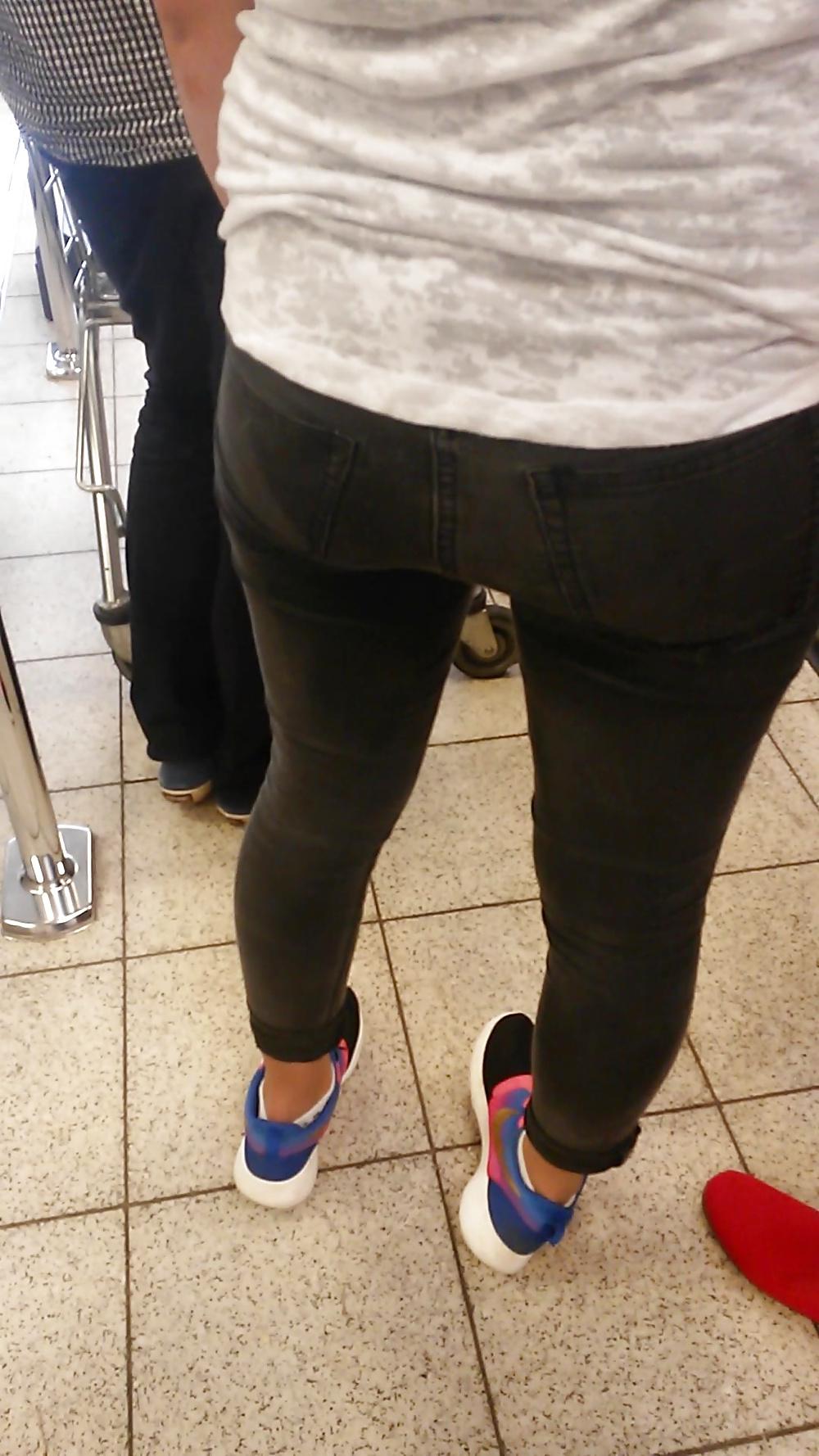 9P Jeans Ass Voyeur 2