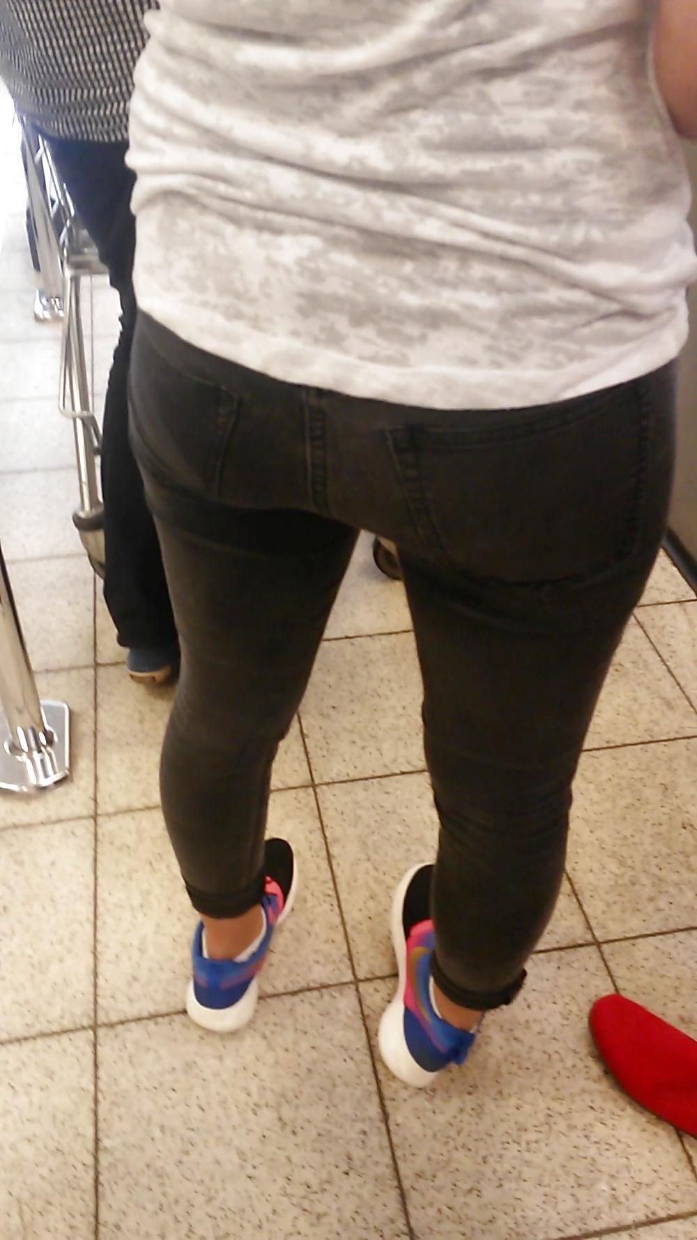 9P Jeans Ass Voyeur 2