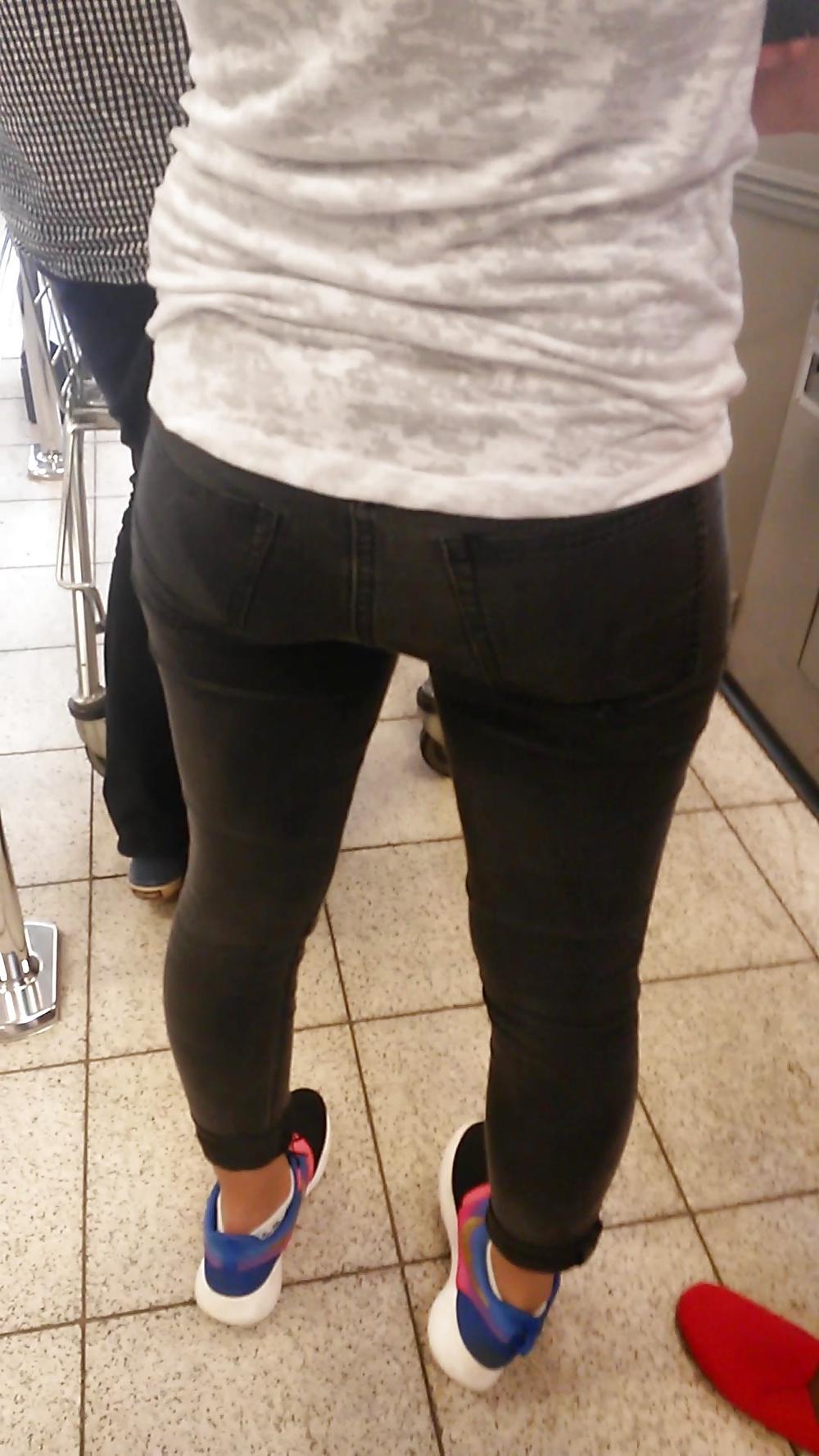 9P Jeans Ass Voyeur 2